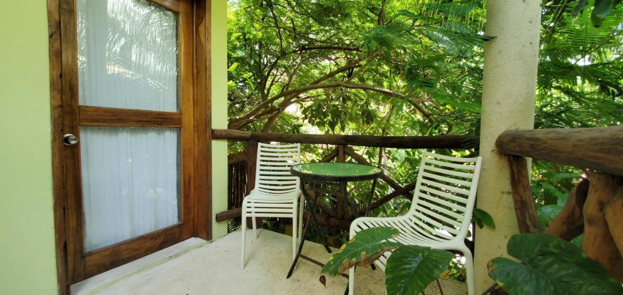 Layla Guesthouse Puerto Morelos Exterior photo