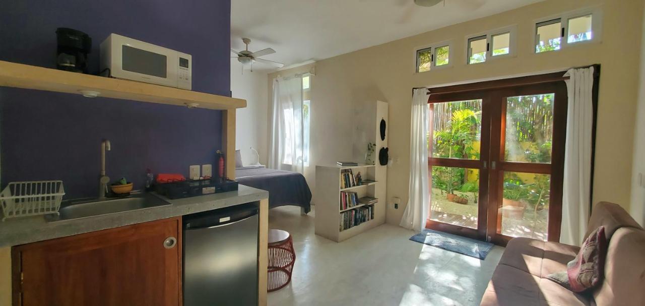 Layla Guesthouse Puerto Morelos Exterior photo